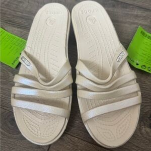 New Crocs 15656 Rhonda Slide Wedge Sandal Crocs Women’s 7 Iridescent White